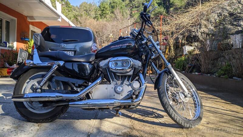 Harley-Davidson - xl883c
