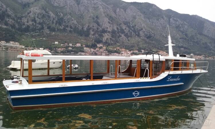 Abati yachts - Drveni brod