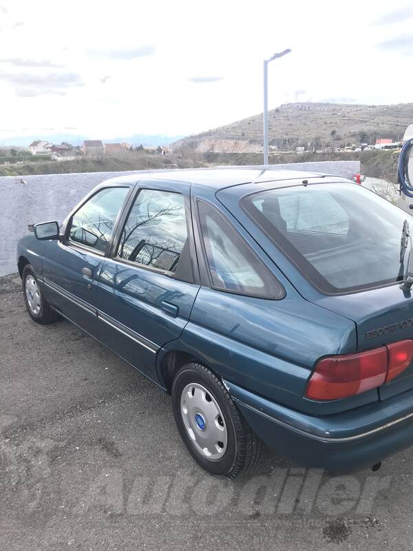 Ford - Escort - 1.8