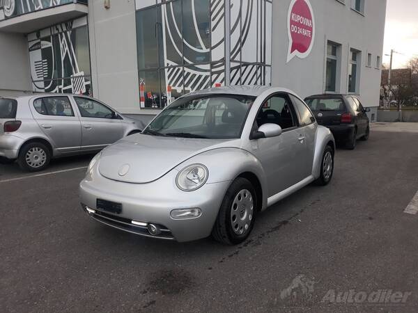Volkswagen - New Beetle - 1.6 i