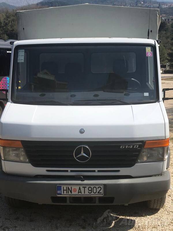 Mercedes Benz - Vivaro