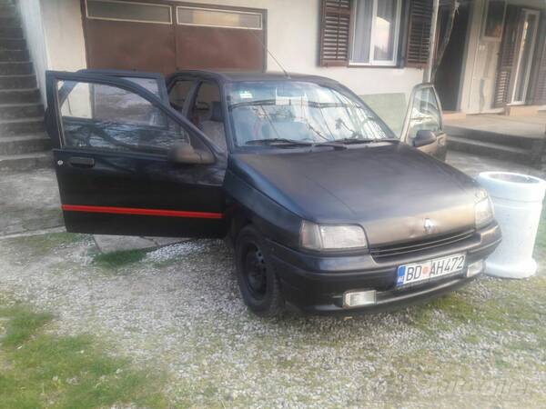 Renault - Clio - 1.9 D