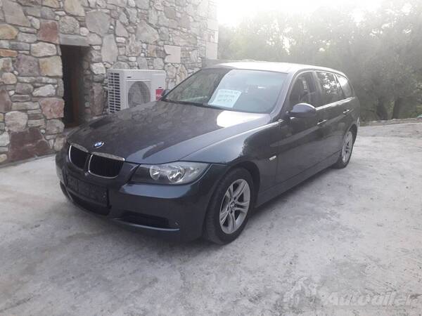 BMW - 320 - 2.0D