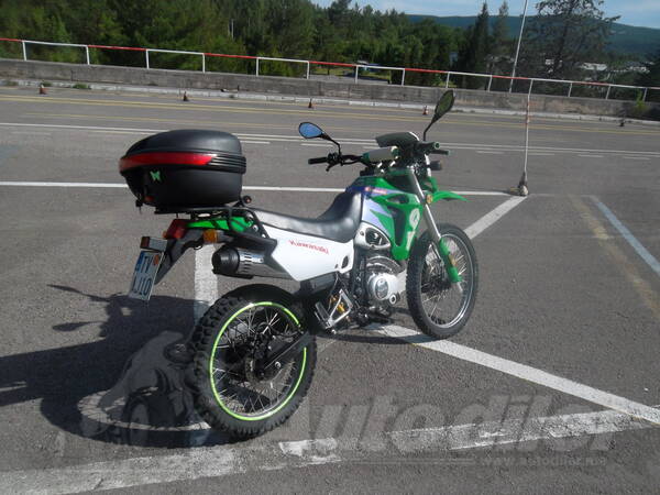CF Moto - salkano GY 200