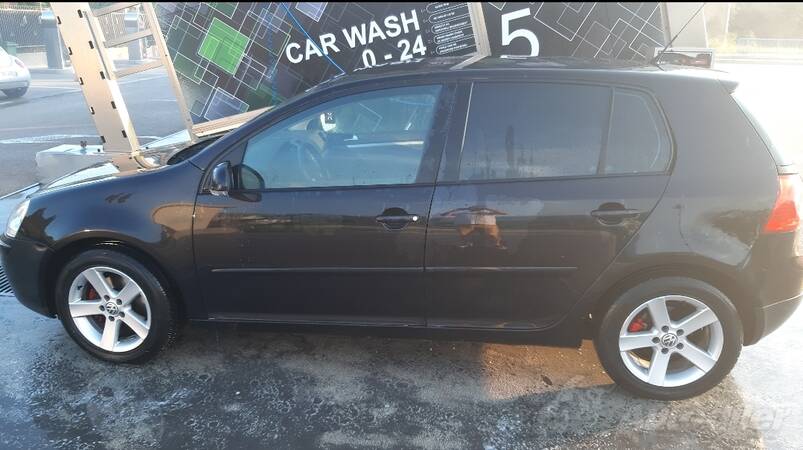 Volkswagen - Golf 5 - 2.0 tdi