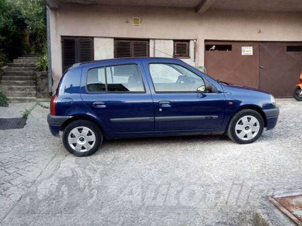 Renault - Clio - 1.4i