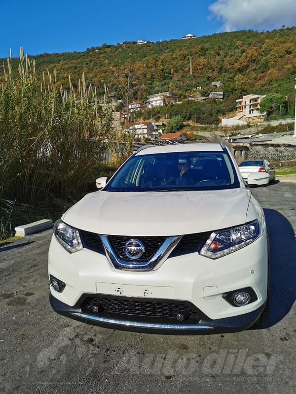 Nissan - X-Trail - 1.6
