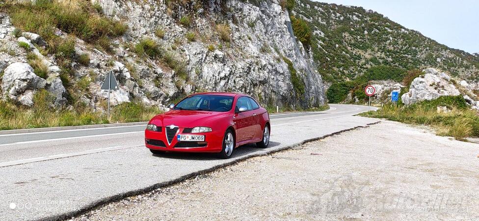 Alfa Romeo - GT - 1.9 JTD