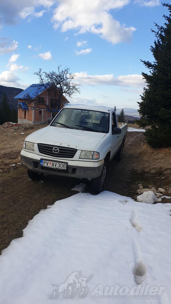 Mazda - B 2500 - mazda pickup 4x4 reduktor