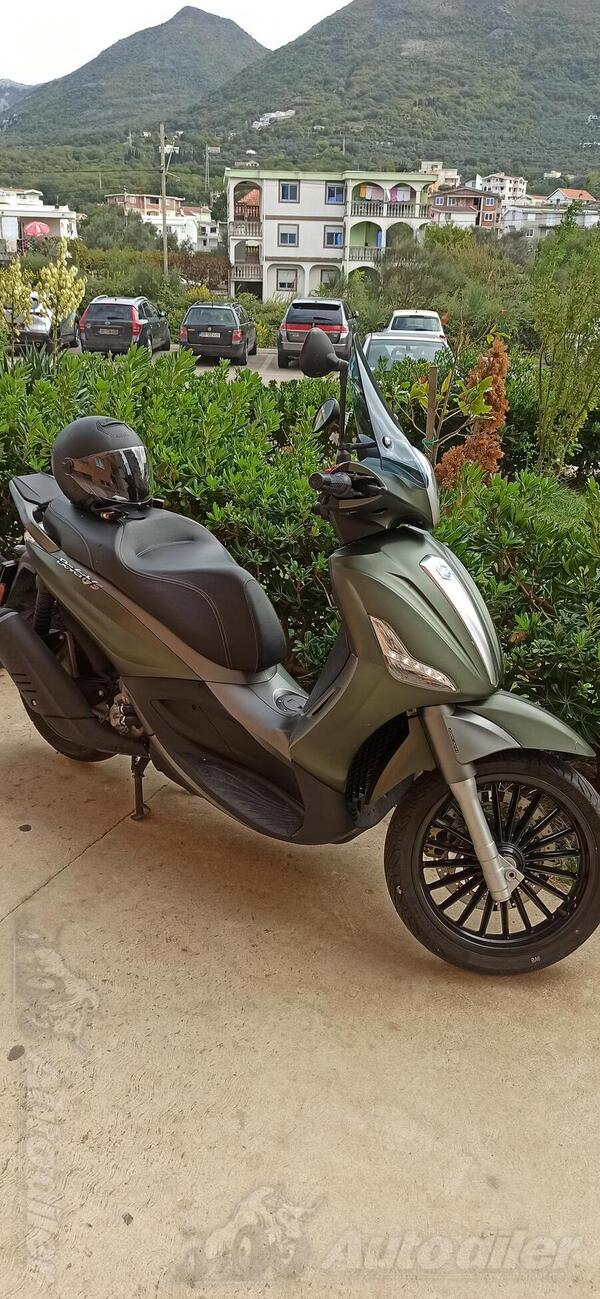 Piaggio - Beverly