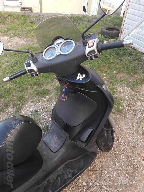 Piaggio - Beverly 250 Sport - Cijena 1900 € - Crna Gora Herceg