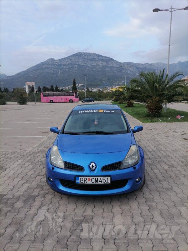 Renault - Clio - RS 197