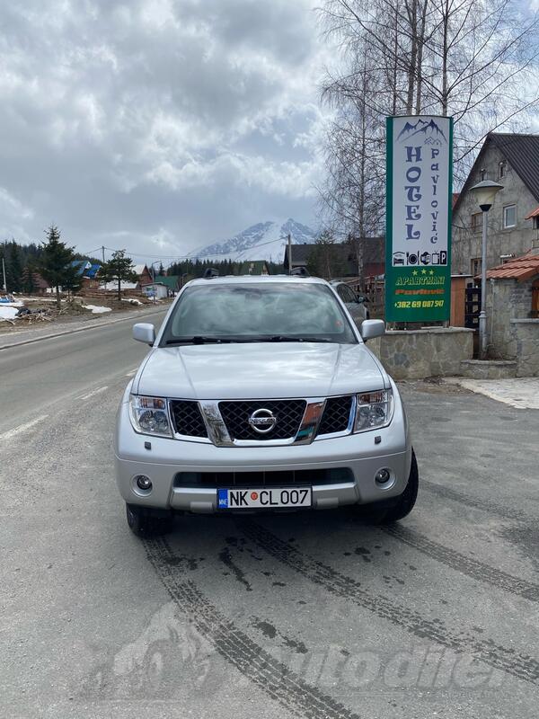Nissan - Pathfinder - 2.5 dci
