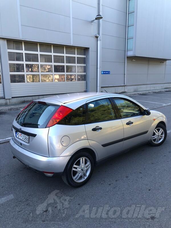 Ford - Focus - 1.6i benz-sekvent