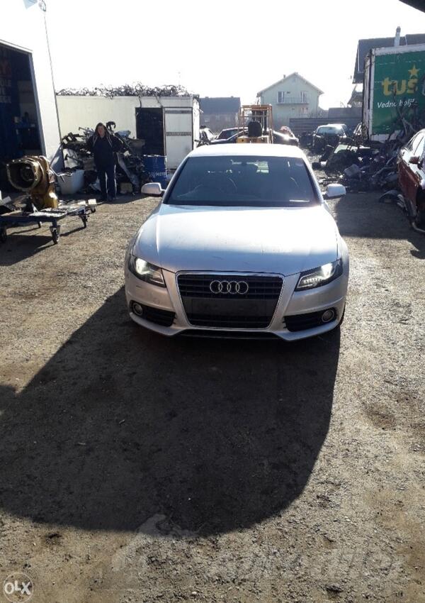 U djelovima Audi - A4 8k