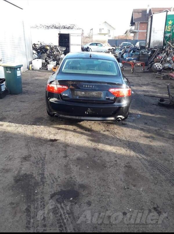U djelovima Audi - A5 3,0