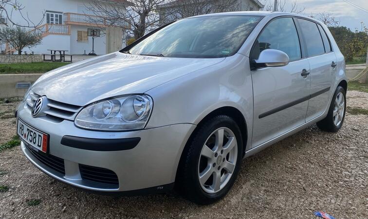Volkswagen - Golf 5 - 1.9 TDI
