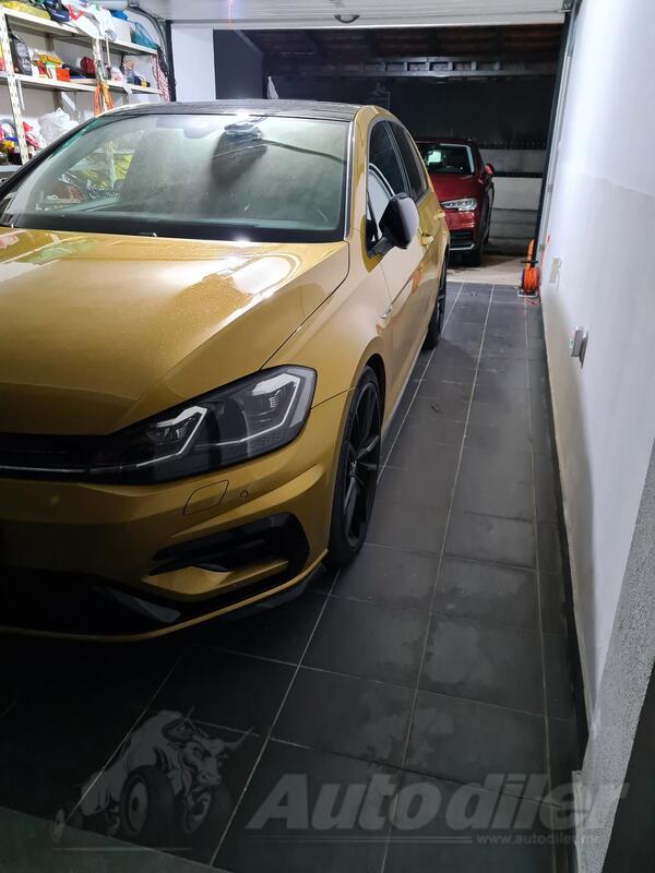 Volkswagen - Golf 7 - R