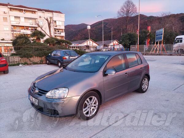 Volkswagen - Golf 5 - 1.9 TDI