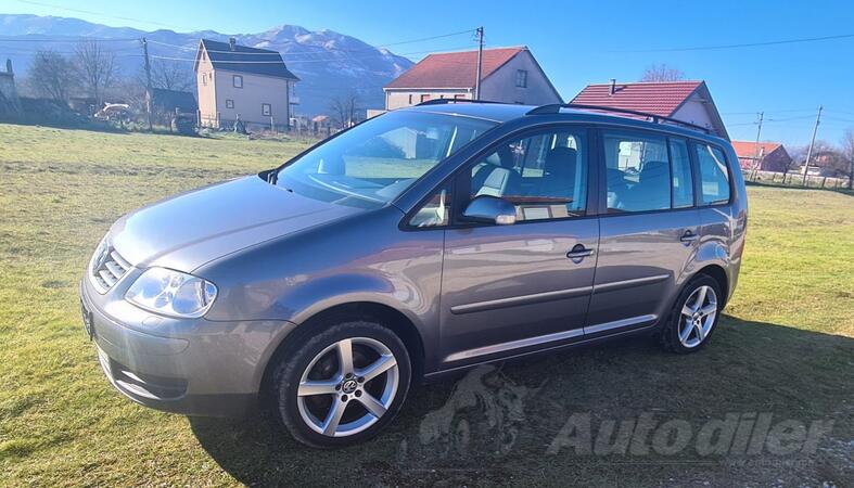 Volkswagen - Touran - 1.9 tdi