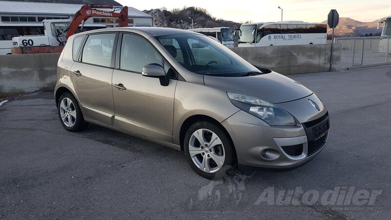 Renault - Scenic - 1.5 Dci 81kw