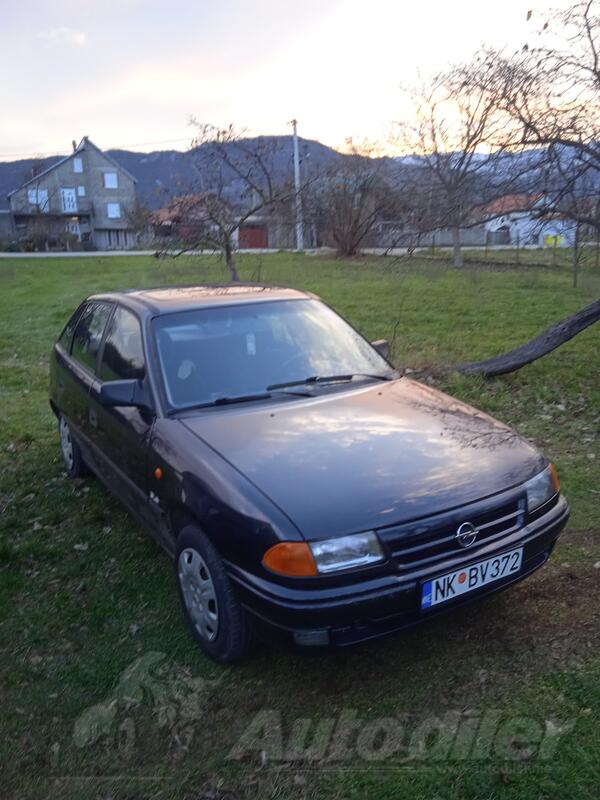 Opel - Astra - 1.4 i