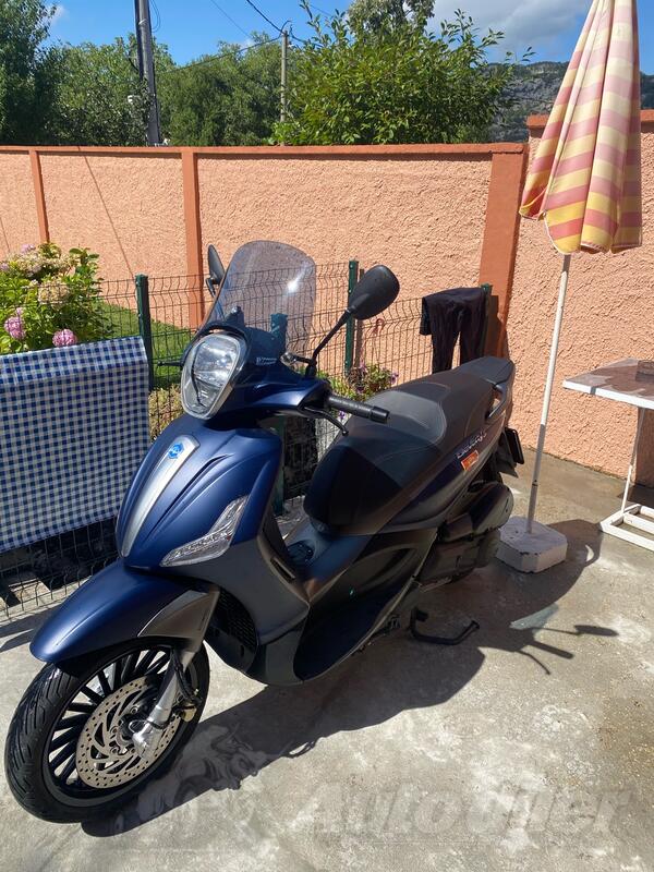 Piaggio - Bevrly 300