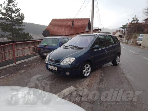Renault - Scenic - 19 dti