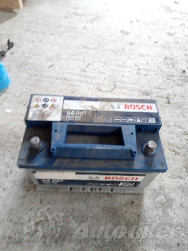 Akumulator Bosch - bosch 72 ampera 12V - 72 Ah