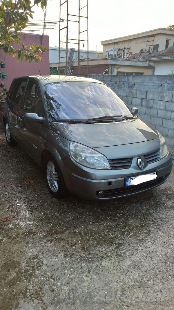 Renault - Scenic 1.9dci in parts