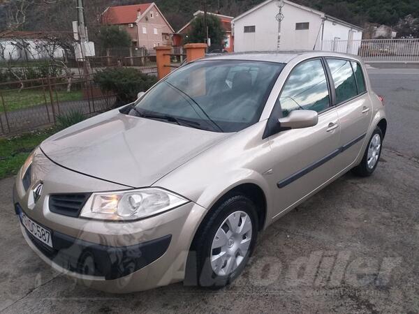 Renault - Megane - iiii