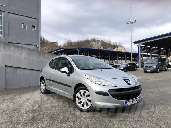 Peugeot - 207 - 1.6 HDi