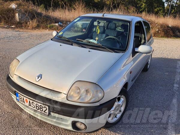 Renault - Clio - 1.9 DTI