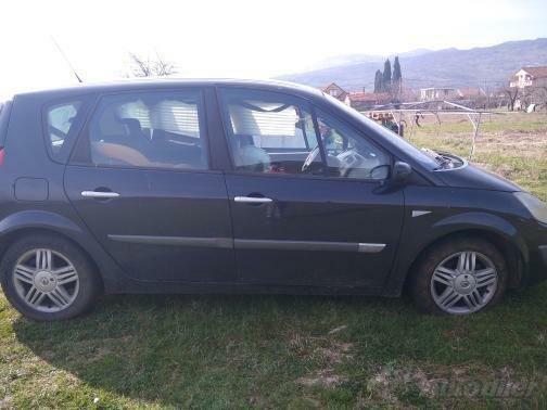 Renault - Scenic 1.5 60kw in parts