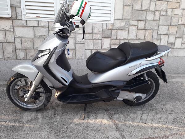Piaggio - Beverly 250 ie