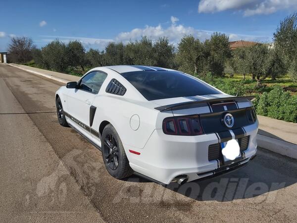 Ford - Mustang - 3.7