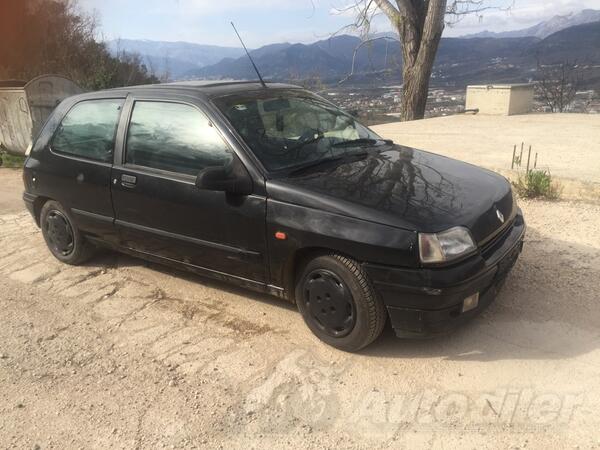Renault - Clio - 1.2 benz