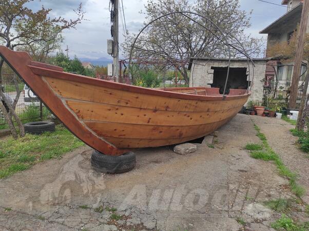 Abati yachts - Drveni brodić