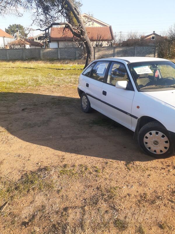 Opel - Astra - 14