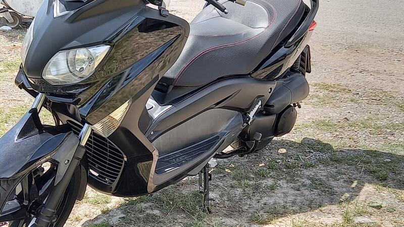 Yamaha - xmax