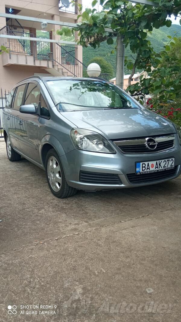 Opel - Zafira - 1,9 cdti.