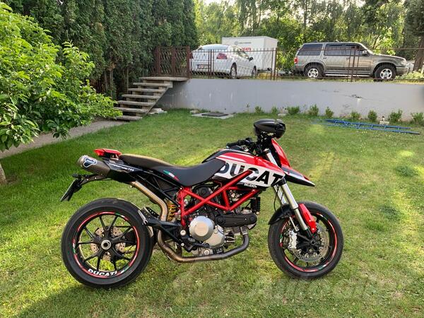 Ducati - Hypermotard 796