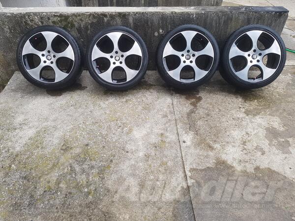 Fabričke felne i 235/40/18 gume