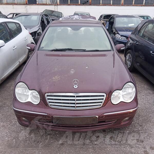 U djelovima Mercedes Benz - C 220 220cdi