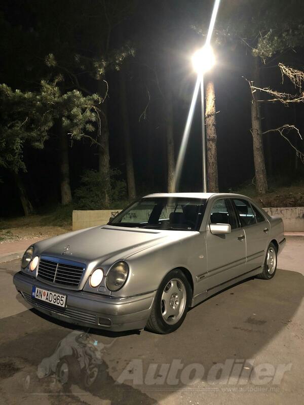 Mercedes Benz - 300 - 300TD