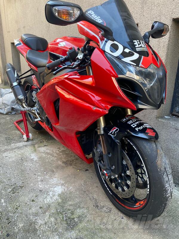 Suzuki - GSX-R