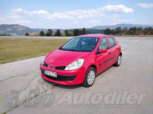 Renault - Clio - 1.5 DCI