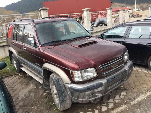 Isuzu - Trooper - 3.0 D