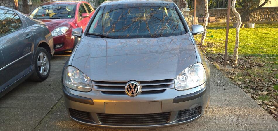 Volkswagen - Golf 5 - 1.9 TDI