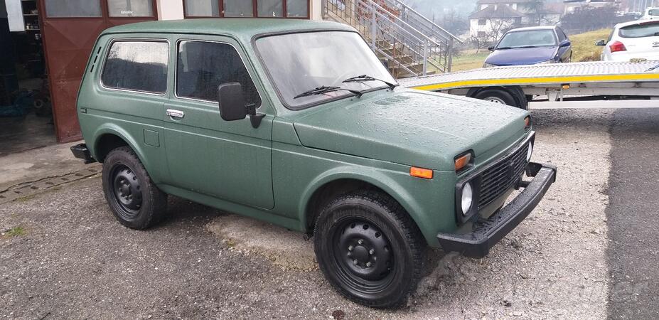 Lada - Niva - 1.7  i
